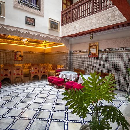 Riad Anis เฟส ภายนอก รูปภาพ