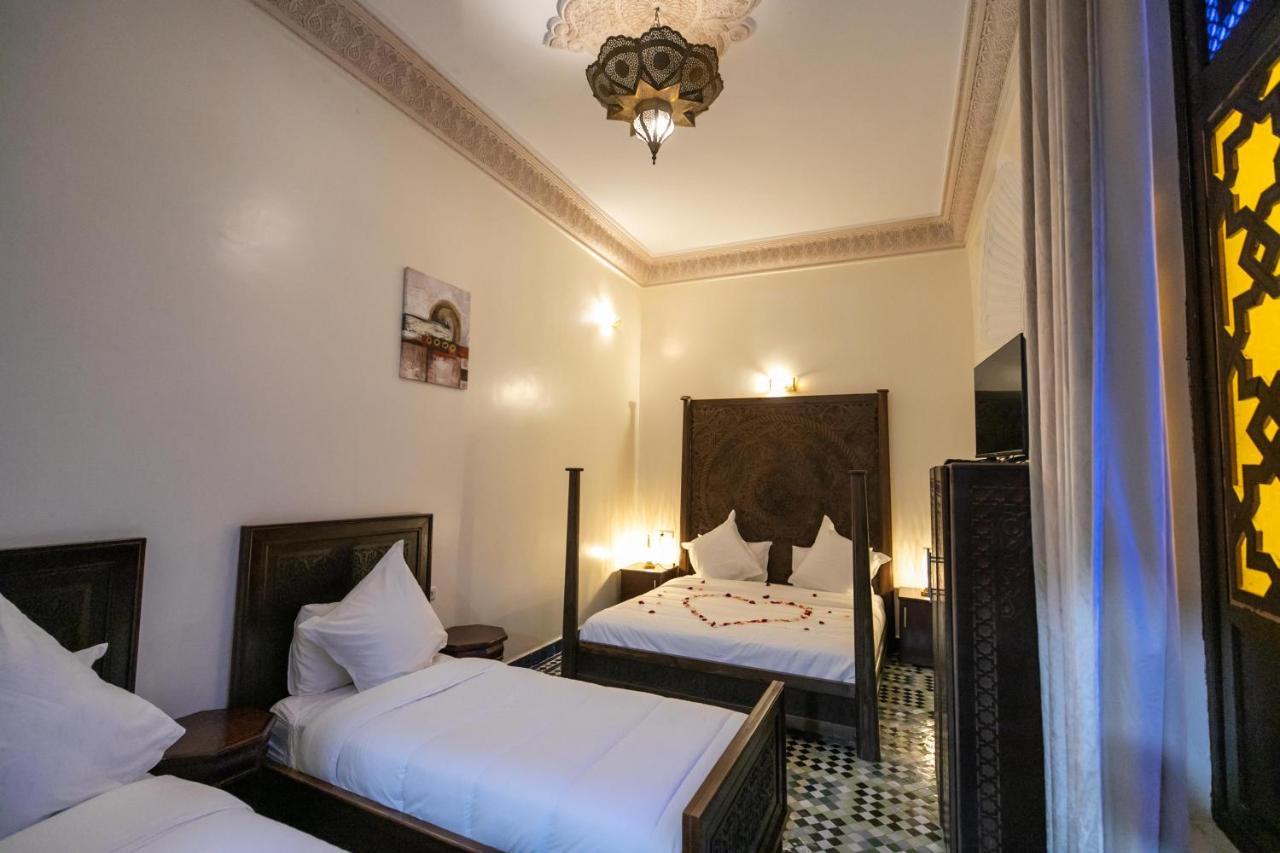 Riad Anis เฟส ภายนอก รูปภาพ