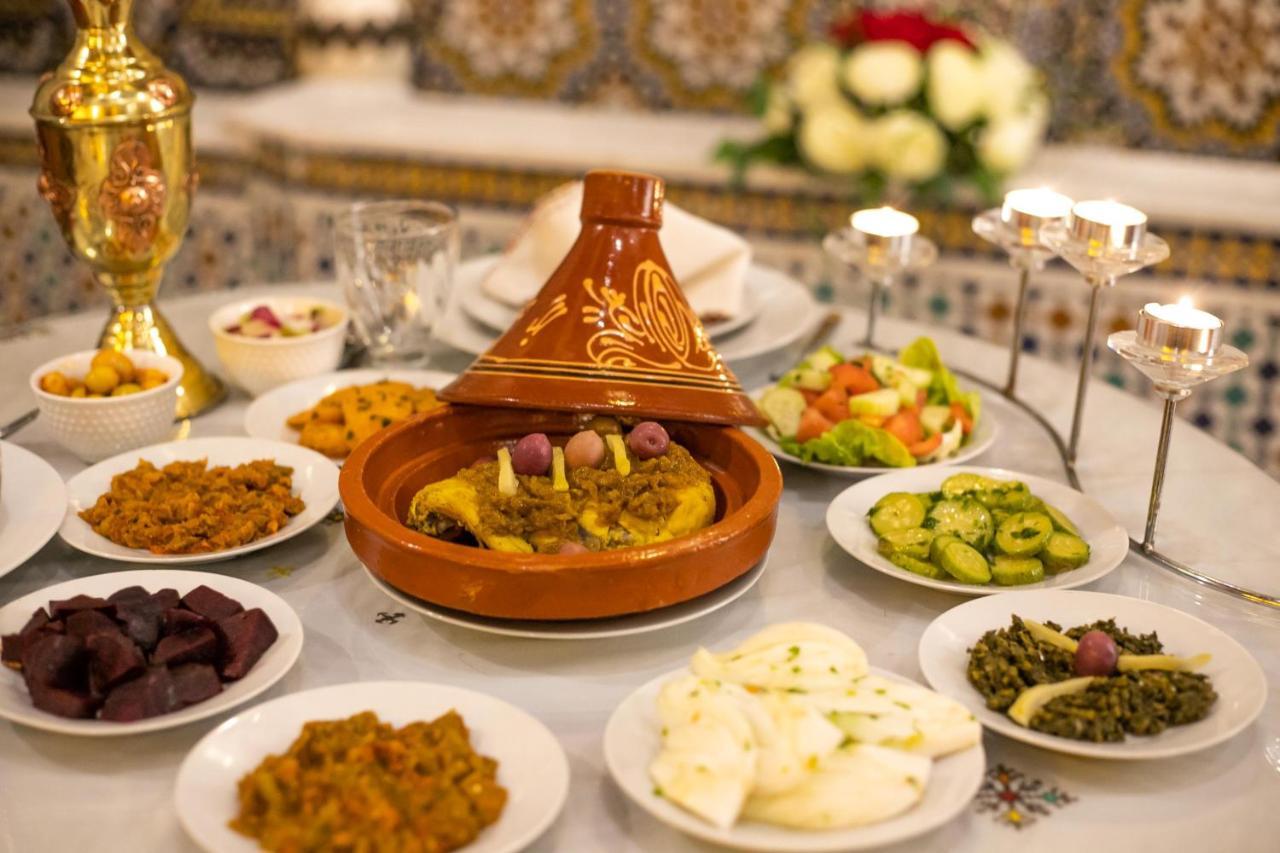 Riad Anis เฟส ภายนอก รูปภาพ