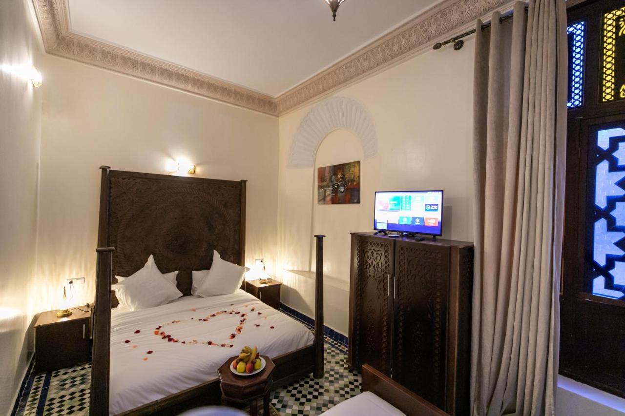 Riad Anis เฟส ภายนอก รูปภาพ