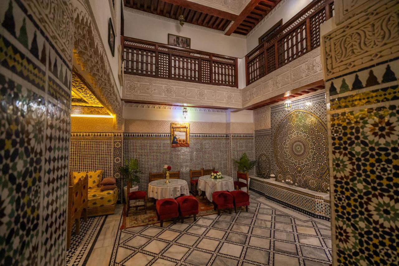 Riad Anis เฟส ภายนอก รูปภาพ