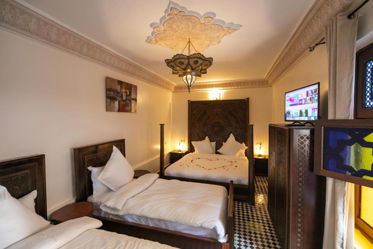 Riad Anis เฟส ภายนอก รูปภาพ