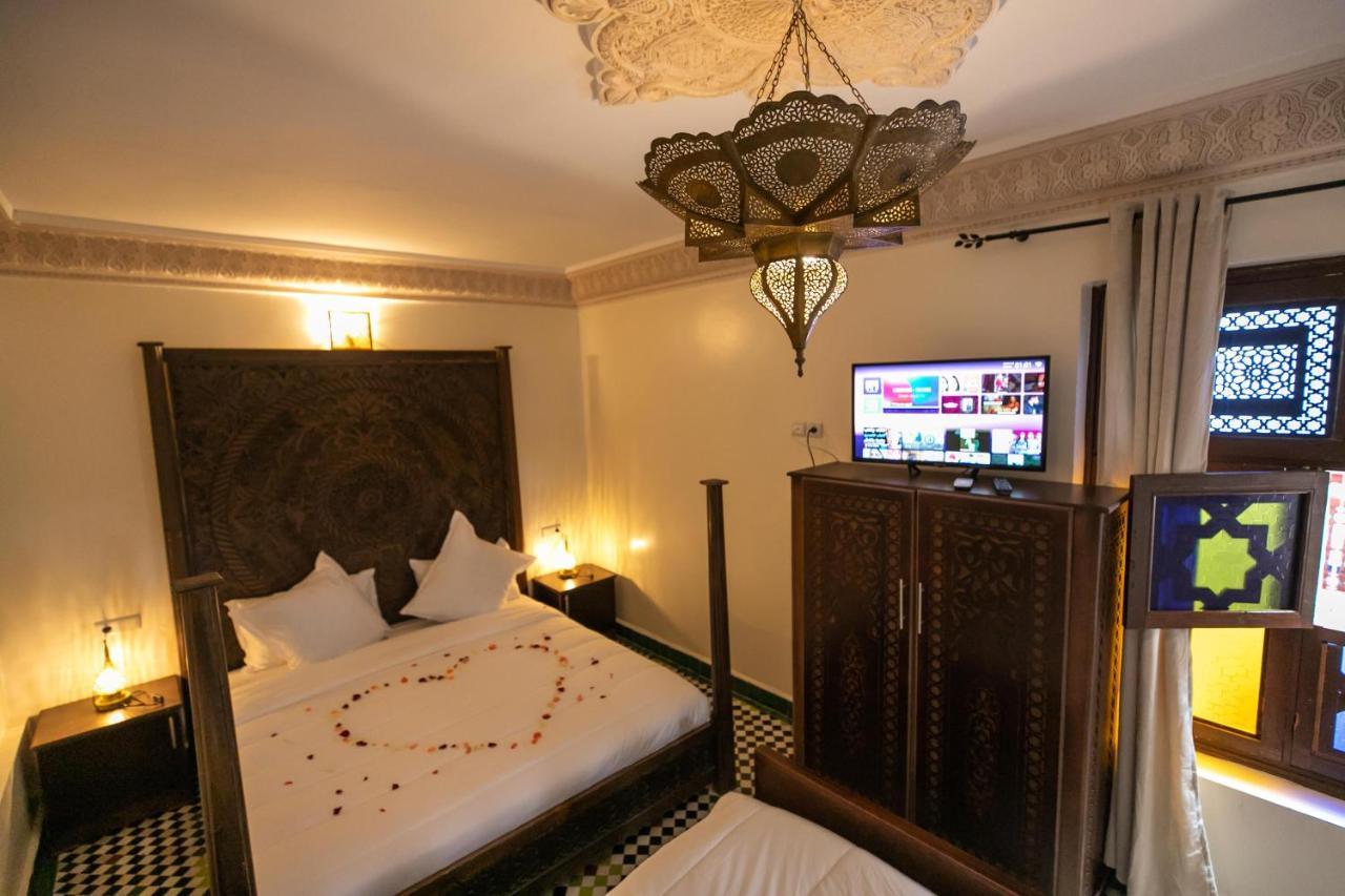 Riad Anis เฟส ภายนอก รูปภาพ