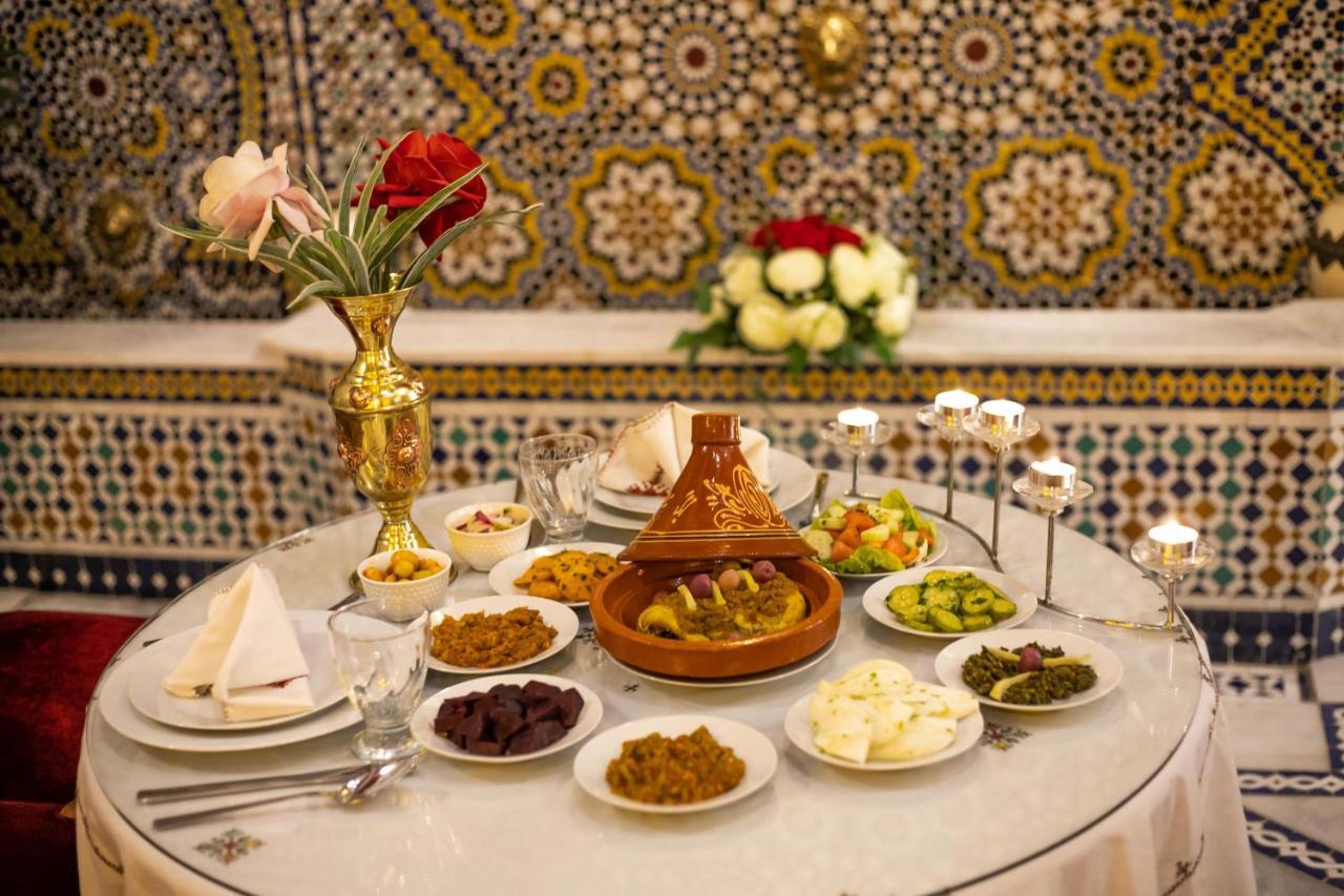 Riad Anis เฟส ภายนอก รูปภาพ